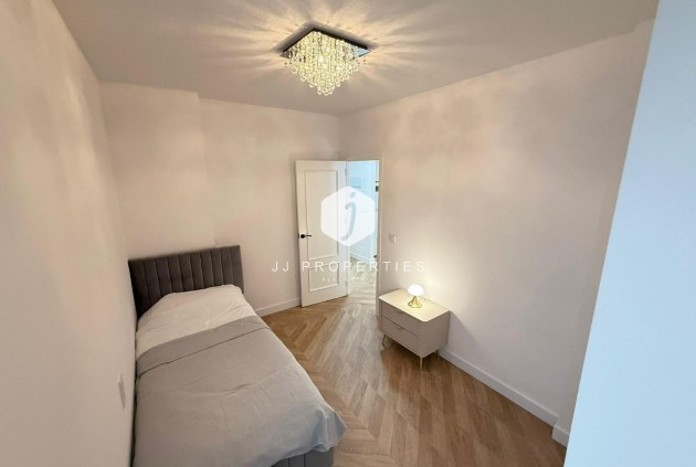 Tweedehands - Appartement / flat -
Torrevieja - PARQUE DE LAS NACIONES