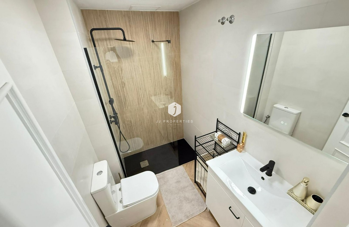 Tweedehands - Appartement / flat -
Torrevieja - PARQUE DE LAS NACIONES