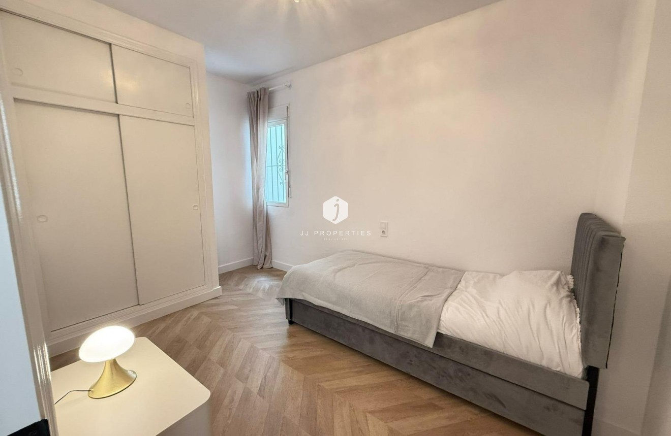 Tweedehands - Appartement / flat -
Torrevieja - PARQUE DE LAS NACIONES