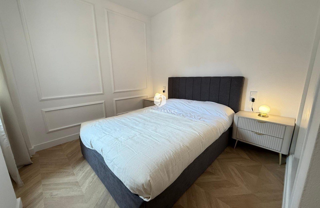 Tweedehands - Appartement / flat -
Torrevieja - PARQUE DE LAS NACIONES