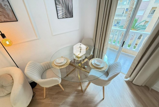 Tweedehands - Appartement / flat -
Torrevieja - PARQUE DE LAS NACIONES