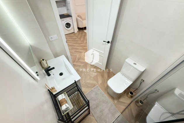 Tweedehands - Appartement / flat -
Torrevieja - PARQUE DE LAS NACIONES