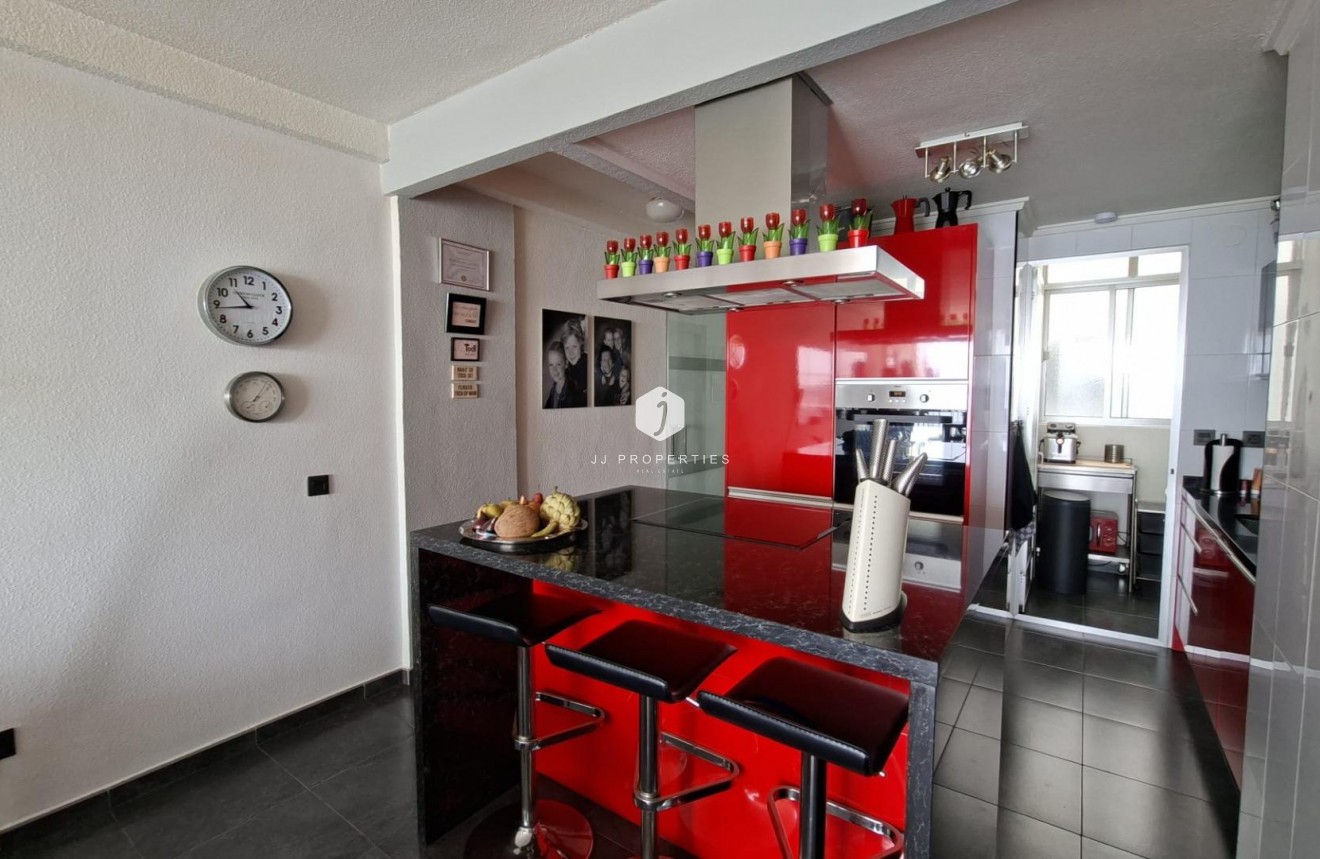 Tweedehands - Appartement / flat -
Torrevieja - Acequion