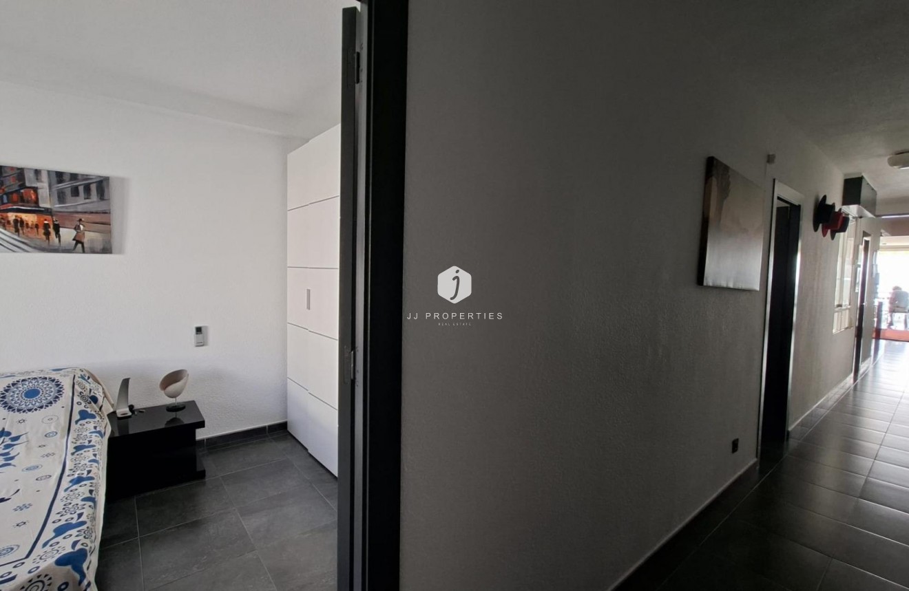 Tweedehands - Appartement / flat -
Torrevieja - Acequion