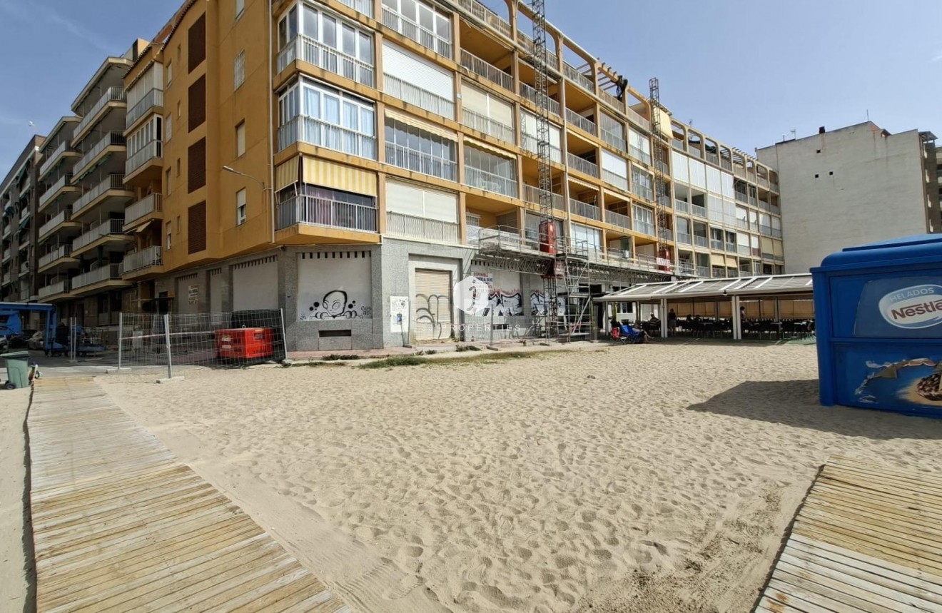 Tweedehands - Appartement / flat -
Torrevieja - Acequion