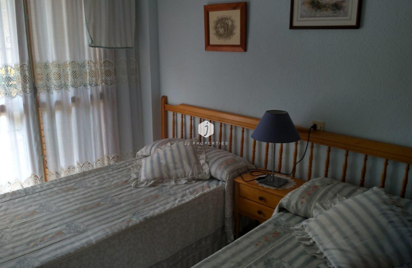 Tweedehands - Chalet -
Torrevieja - Los Europeos