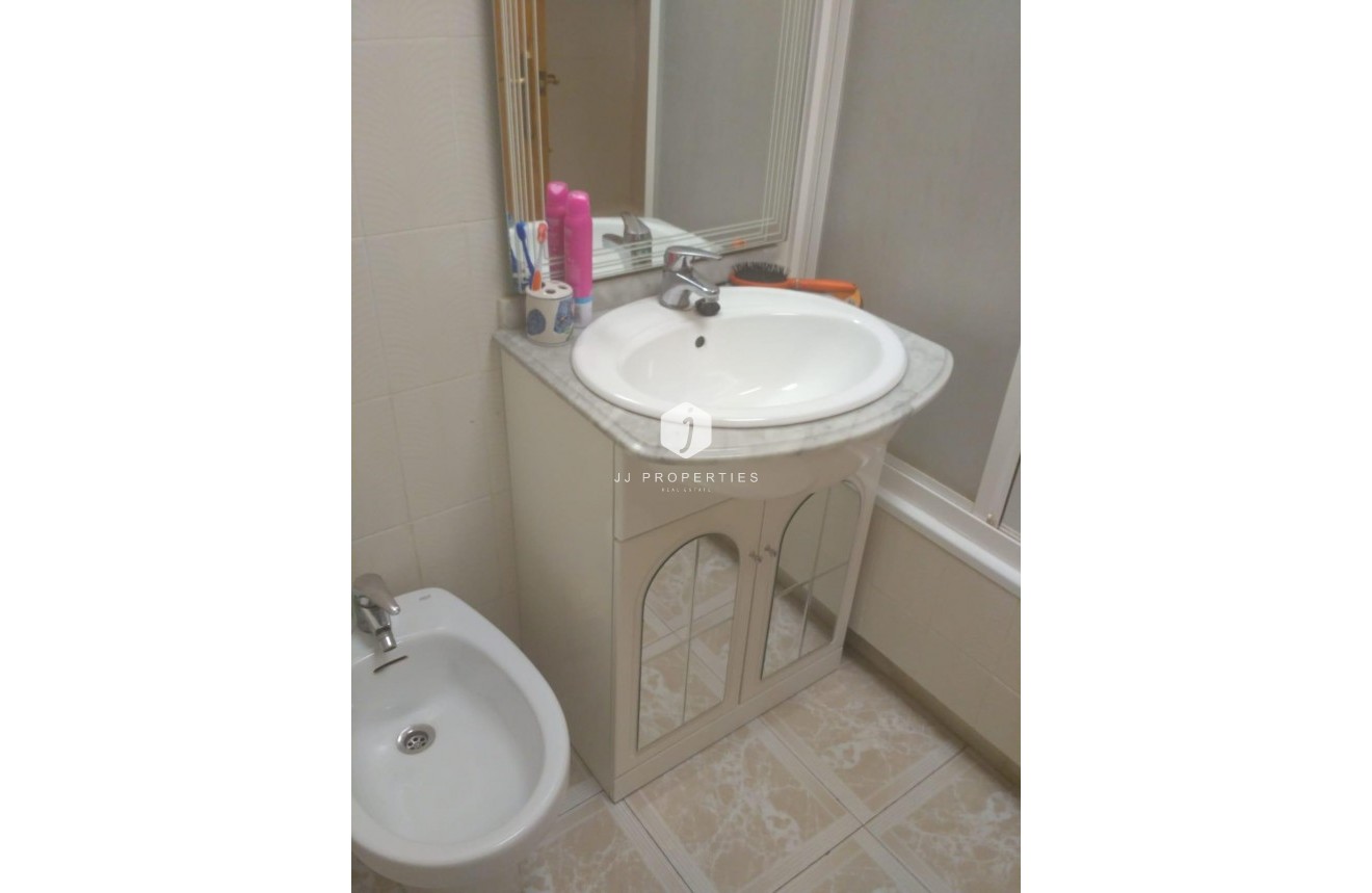 Tweedehands - Chalet -
Torrevieja - Los Europeos