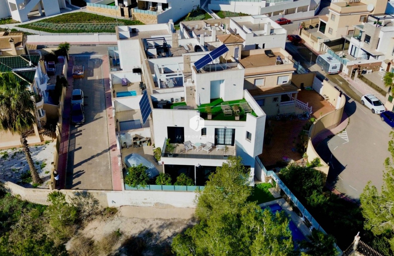 Tweedehands - Villa -
Orihuela Costa - Costa Blanca