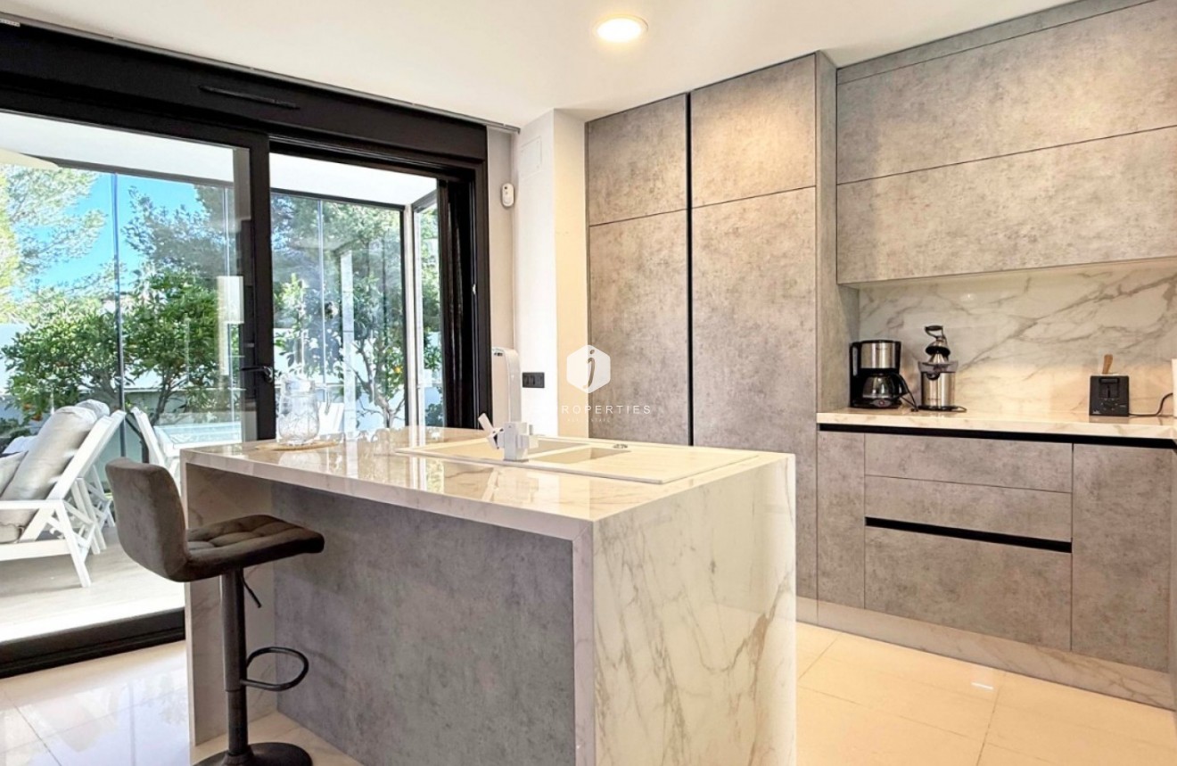 Tweedehands - Villa -
Orihuela Costa - Costa Blanca