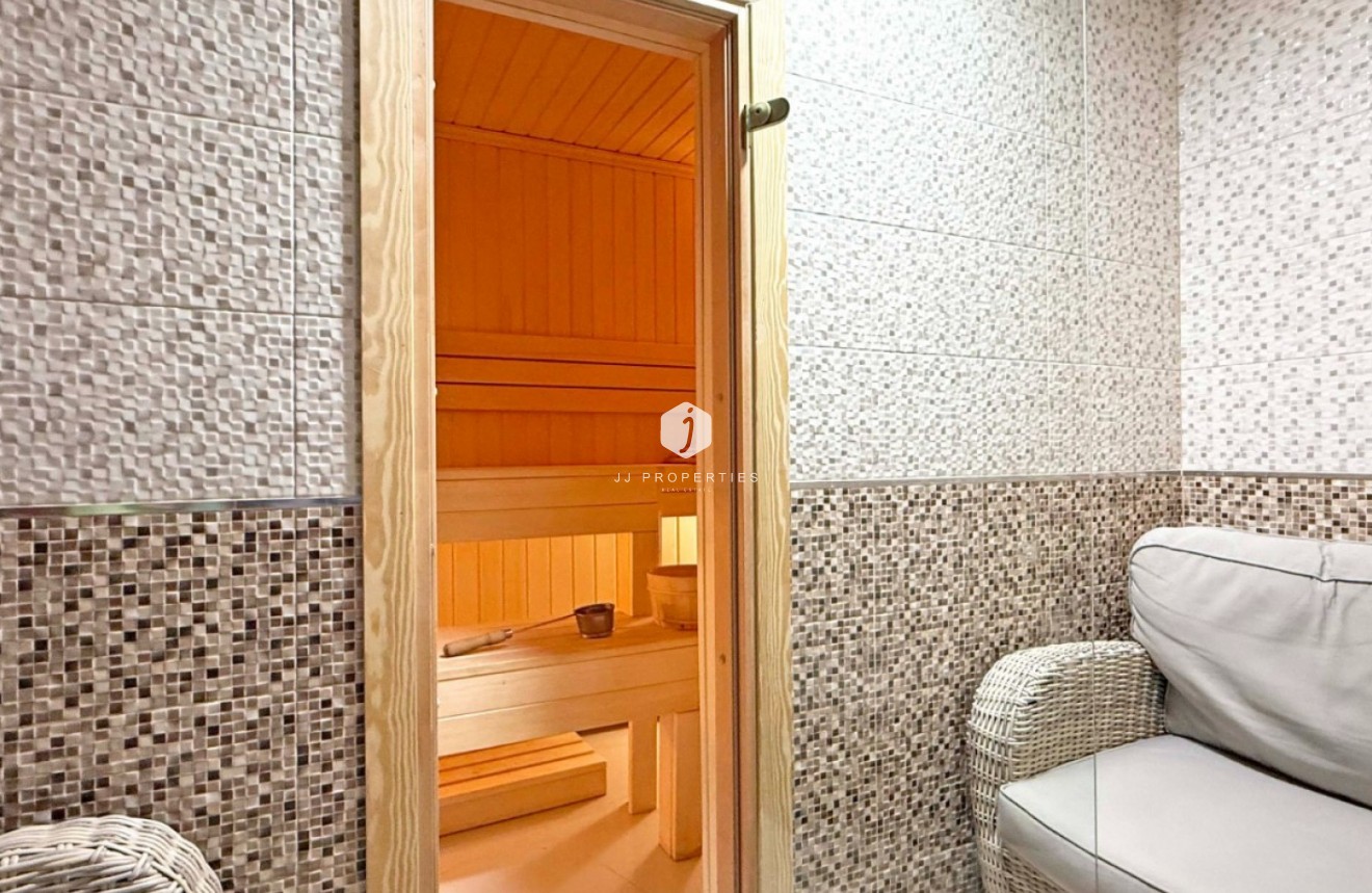 Tweedehands - Villa -
Orihuela Costa - Costa Blanca