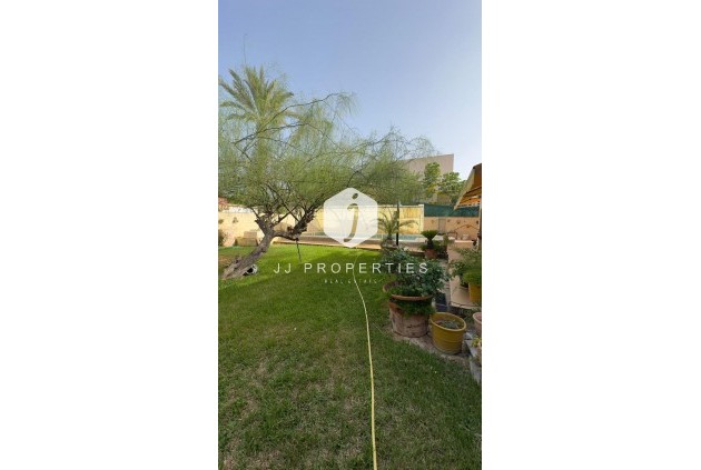 Tweedehands - Villa -
Orihuela Costa - Punta Prima