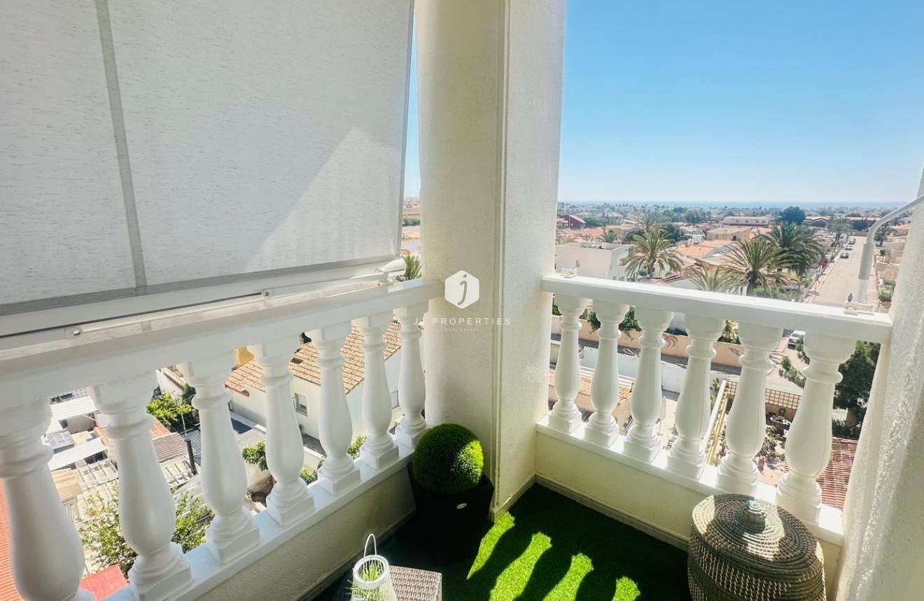 Z drugiej ręki - Mieszkanie w bloku -
Torrevieja - Nueva Torrevieja