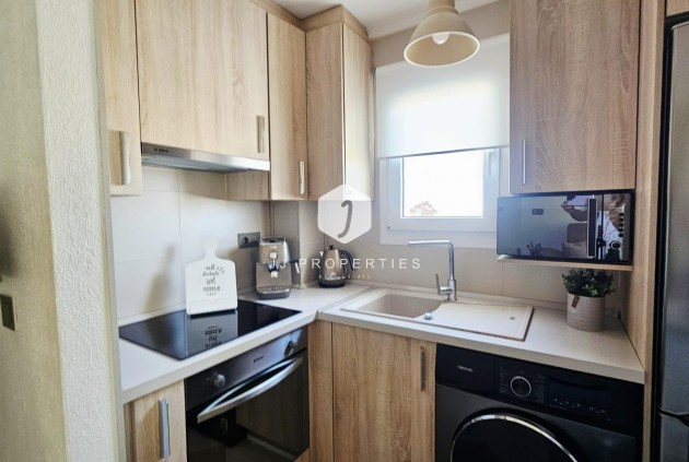 Z drugiej ręki - Mieszkanie w bloku -
Torrevieja - Nueva Torrevieja