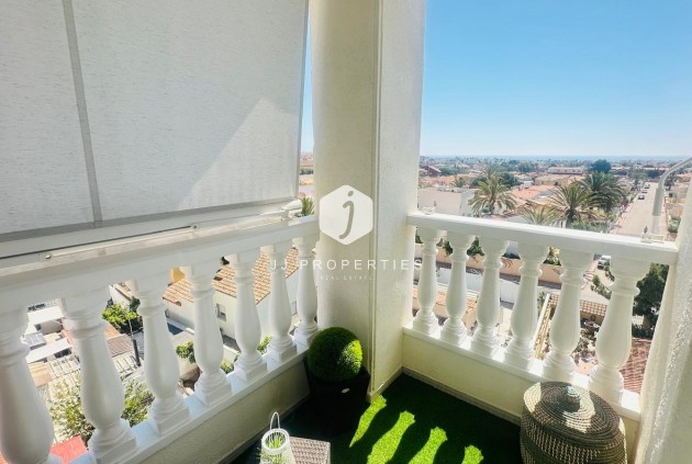 Z drugiej ręki - Mieszkanie w bloku -
Torrevieja - Nueva Torrevieja