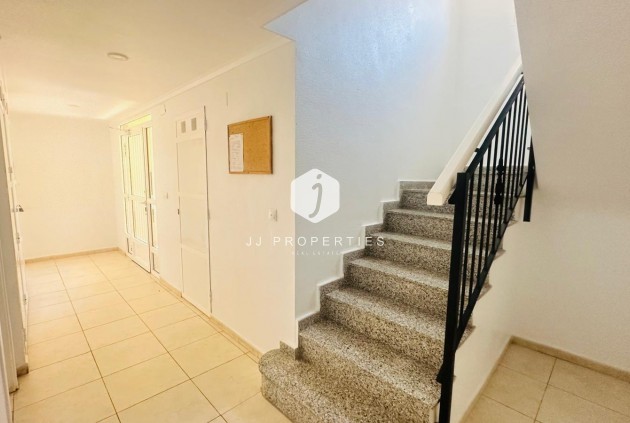 Z drugiej ręki - Mieszkanie w bloku -
Torrevieja - Nueva Torrevieja