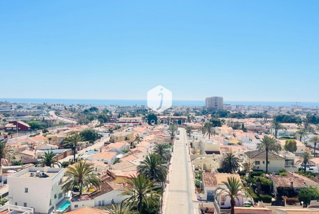 Z drugiej ręki - Mieszkanie w bloku -
Torrevieja - Nueva Torrevieja