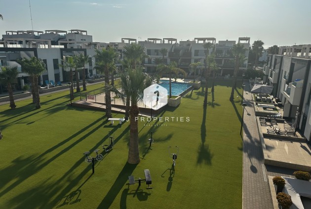 Aus zweiter Hand - Penthouse -
El Raso