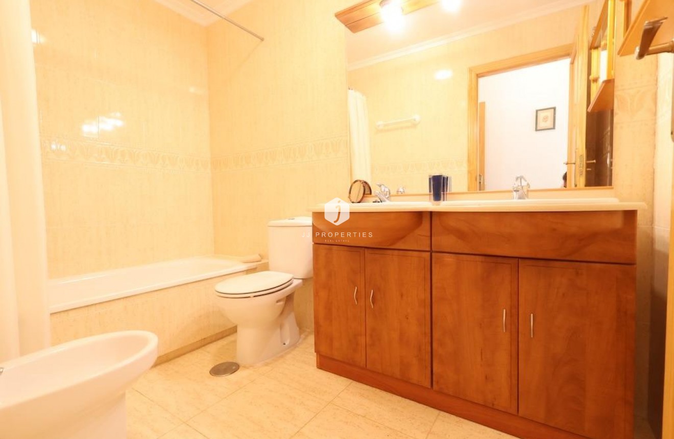 Tweedehands - Bungalow -
Orihuela Costa - Costa Blanca