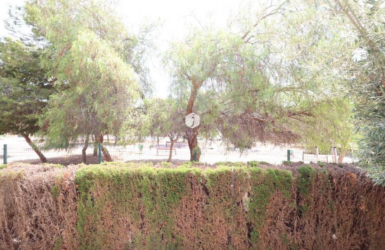 Tweedehands - Bungalow -
Orihuela Costa - Costa Blanca