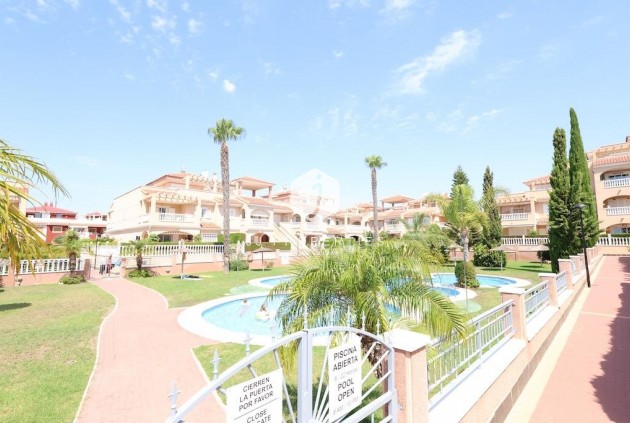 Tweedehands - Bungalow -
Orihuela Costa - Costa Blanca