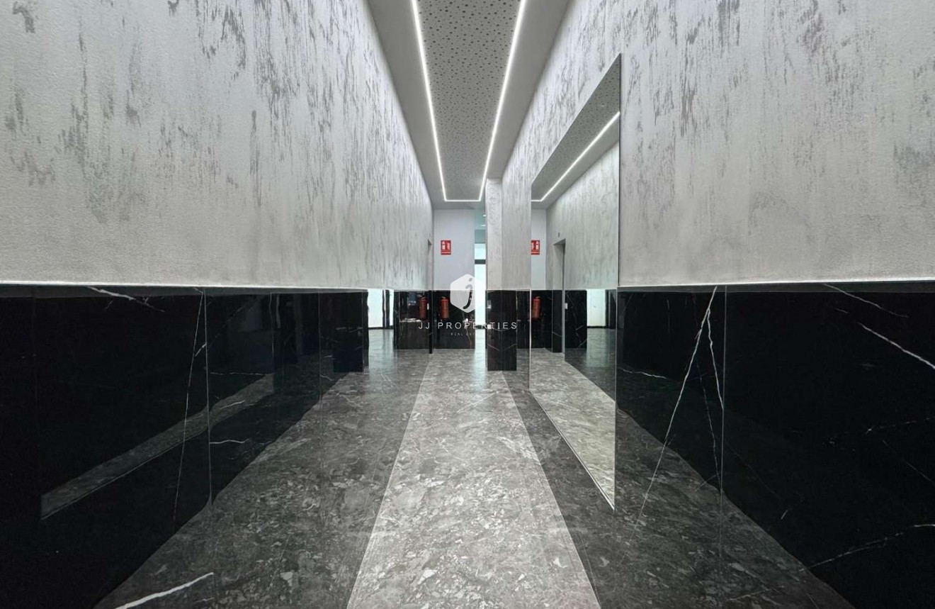 Tweedehands - Appartement / flat -
Torrevieja - Costa Blanca