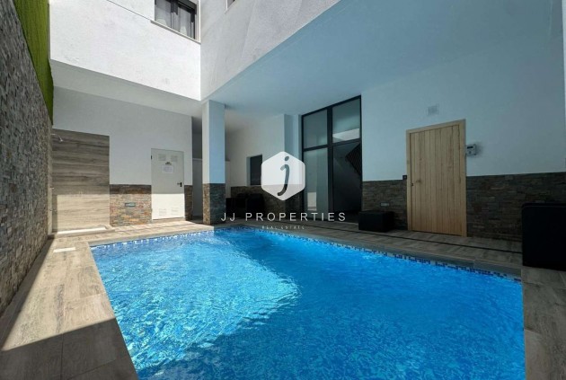 Tweedehands - Appartement / flat -
Torrevieja - Costa Blanca