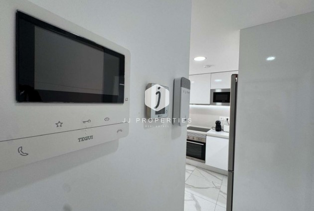 Tweedehands - Appartement / flat -
Torrevieja - Costa Blanca