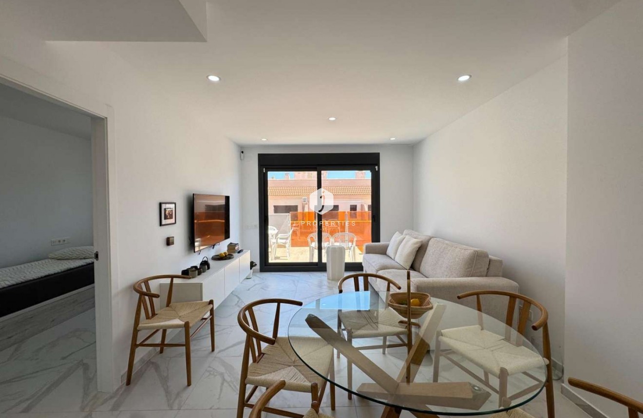 Tweedehands - Appartement / flat -
Torrevieja - Costa Blanca