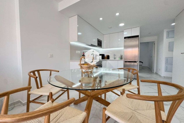 Tweedehands - Appartement / flat -
Torrevieja - Costa Blanca