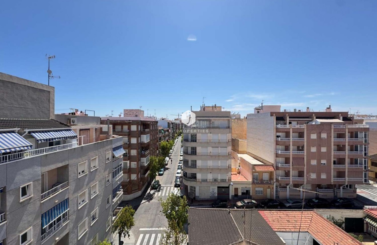 Tweedehands - Appartement / flat -
Torrevieja - Costa Blanca