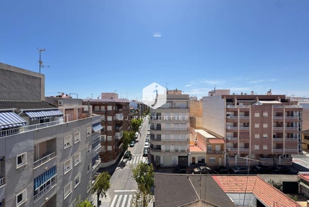 Tweedehands - Appartement / flat -
Torrevieja - Costa Blanca