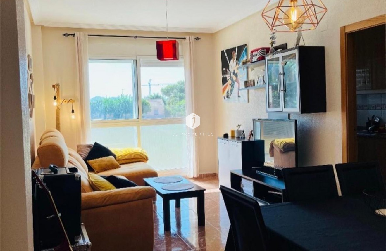 Segunda mano - Apartamento / piso -
Formentera del Segura