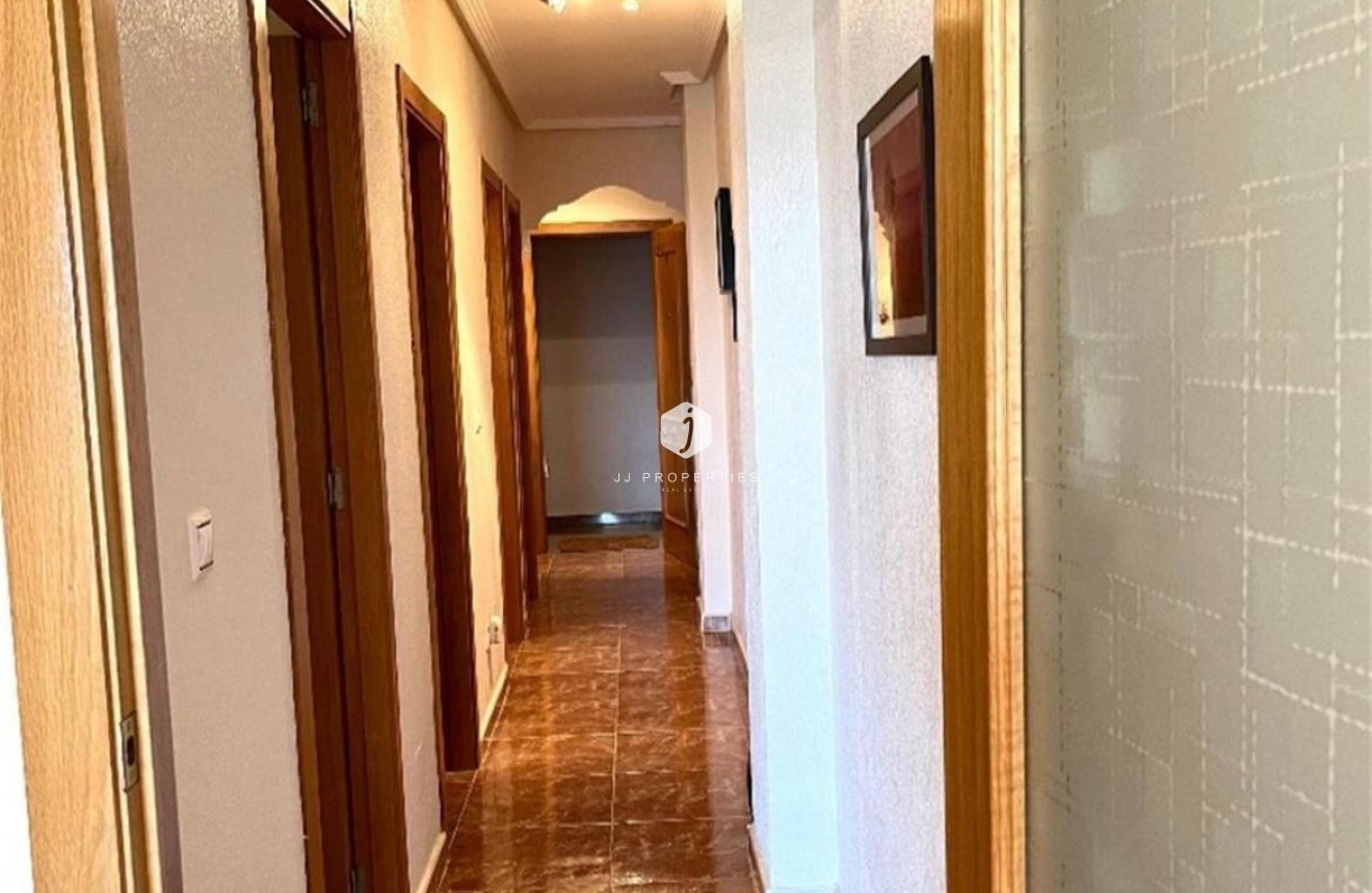 Segunda mano - Apartamento / piso -
Formentera del Segura