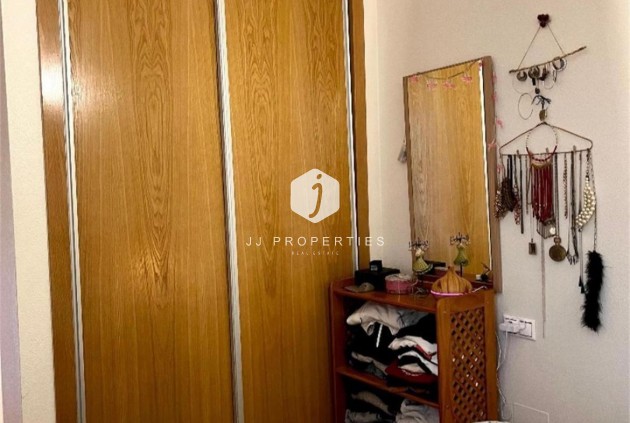 Segunda mano - Apartamento / piso -
Formentera del Segura