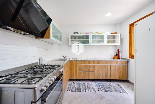 Tweedehands - Bungalow -
Torrevieja - Torre la mata