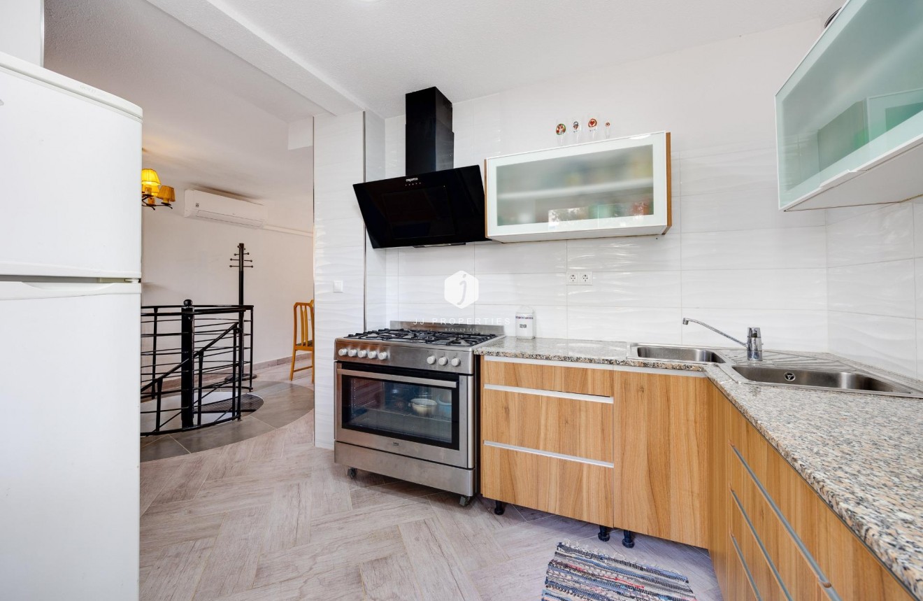 Tweedehands - Bungalow -
Torrevieja - Torre la mata