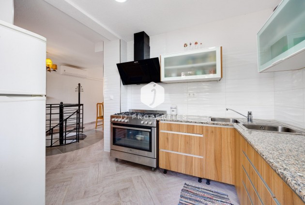 Tweedehands - Bungalow -
Torrevieja - Torre la mata