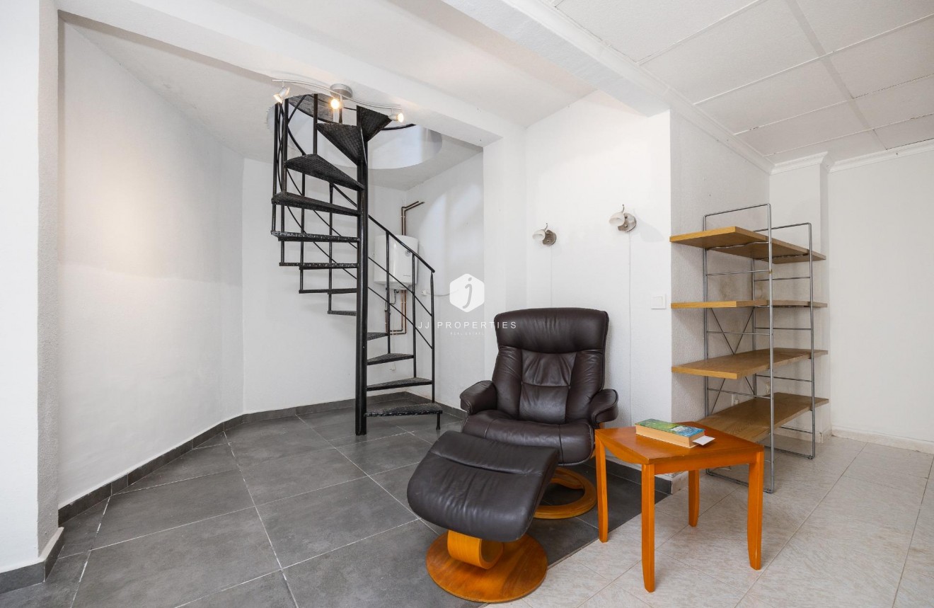 Tweedehands - Bungalow -
Torrevieja - Torre la mata