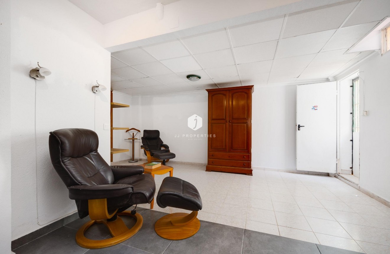 Tweedehands - Bungalow -
Torrevieja - Torre la mata