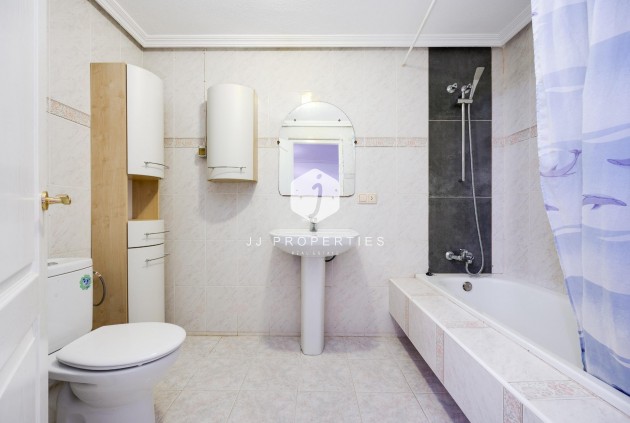 Tweedehands - Bungalow -
Torrevieja - Torre la mata