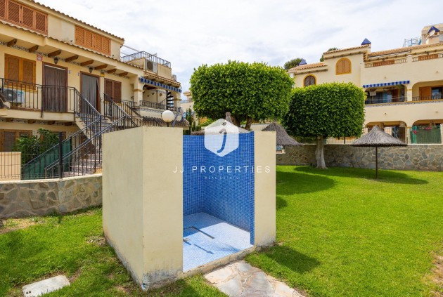 Tweedehands - Bungalow -
Torrevieja - Torre la mata