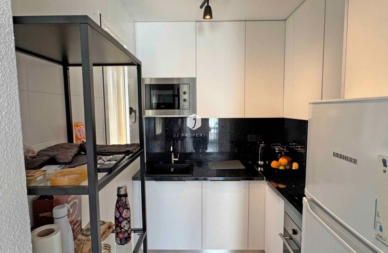 Tweedehands - duplex -
Torrevieja - Costa Blanca