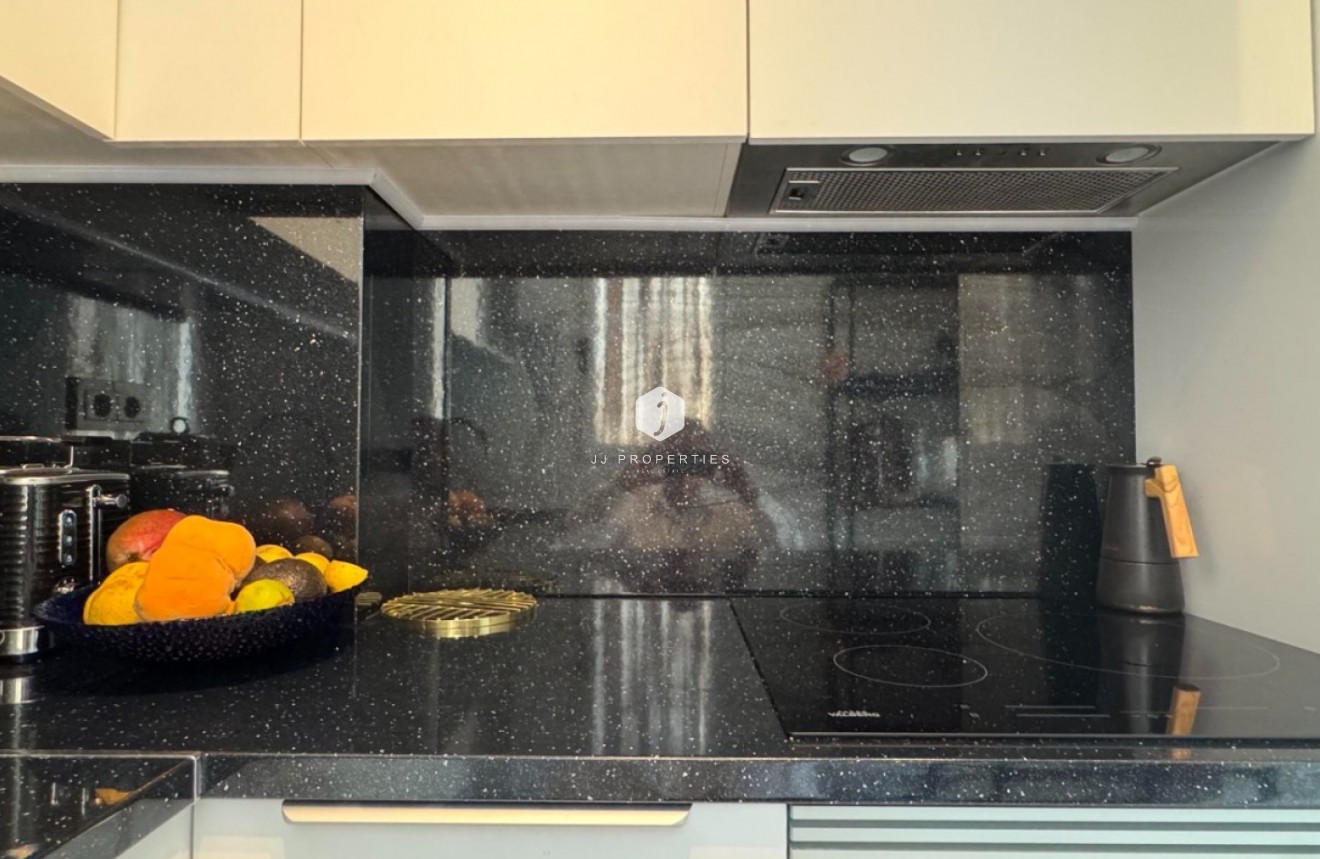 Tweedehands - duplex -
Torrevieja - Costa Blanca