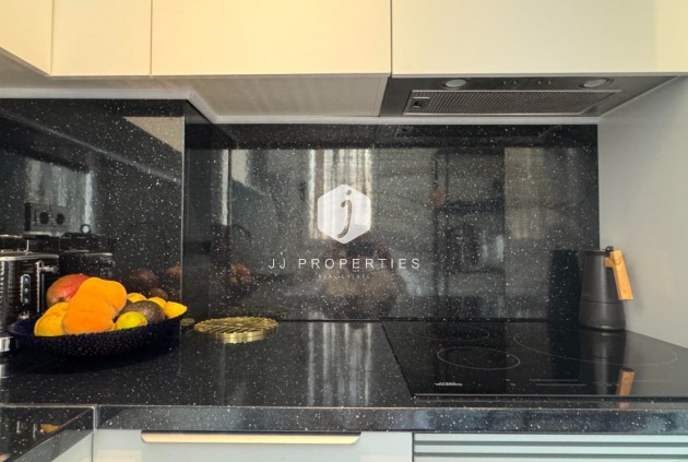 Tweedehands - duplex -
Torrevieja - Costa Blanca