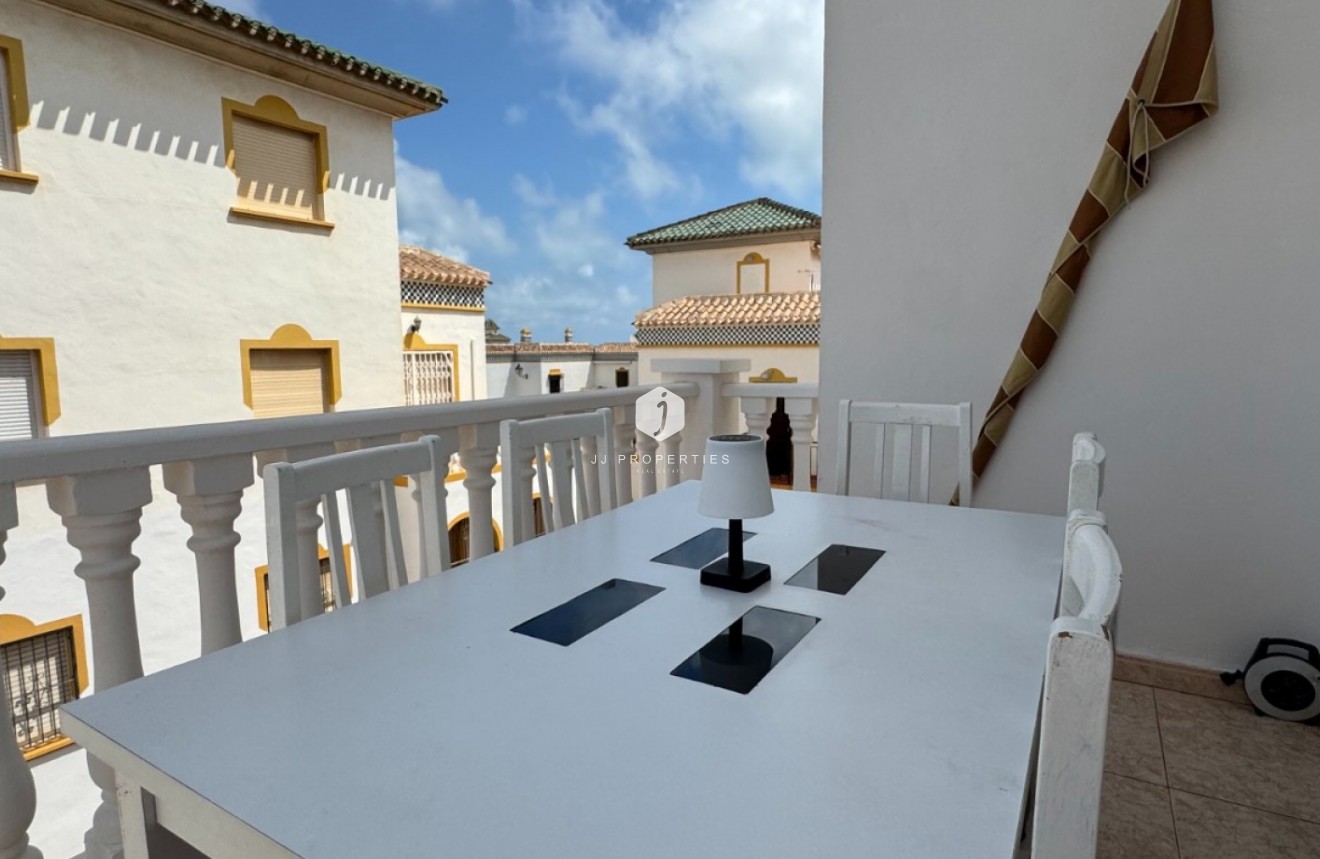 Tweedehands - duplex -
Torrevieja - Costa Blanca