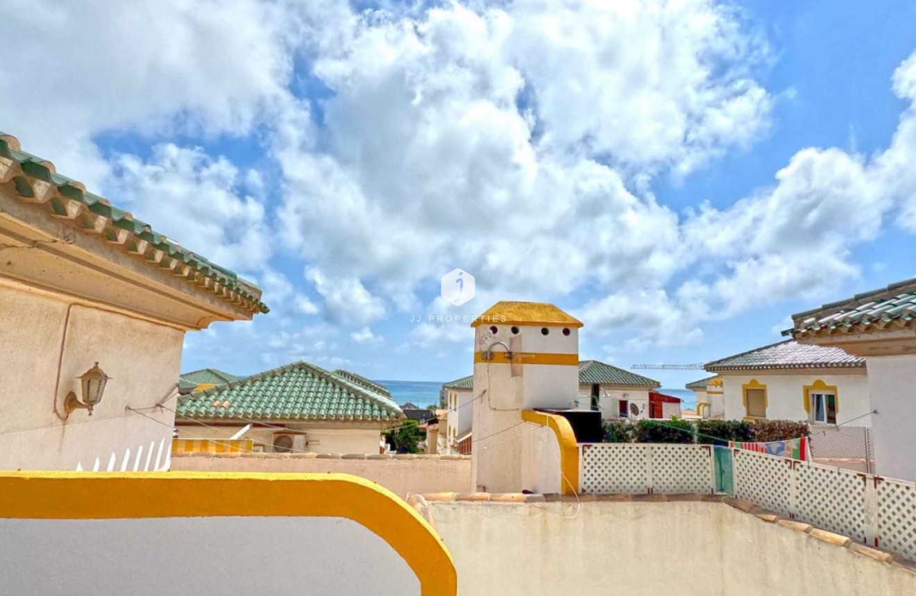 Tweedehands - duplex -
Torrevieja - Costa Blanca