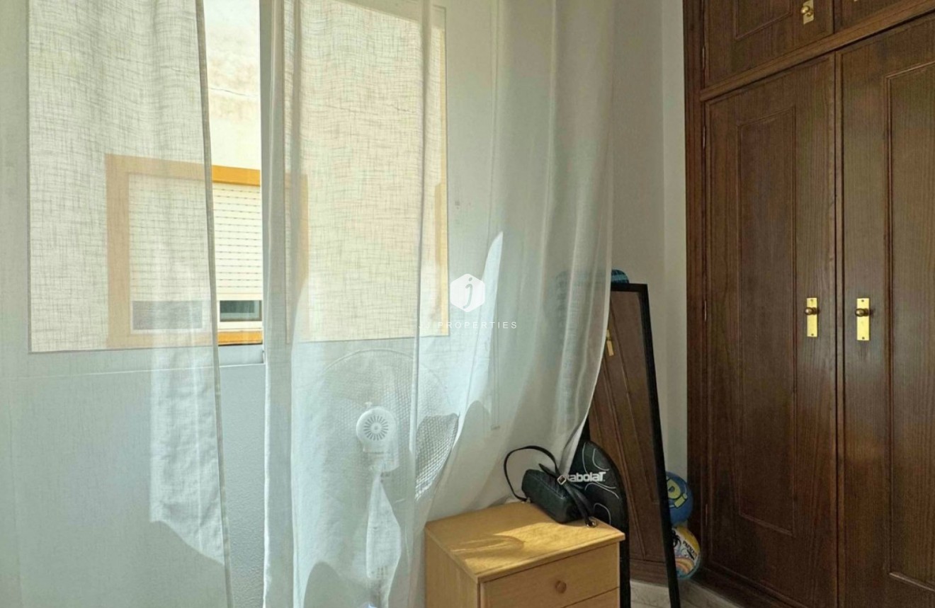 Tweedehands - duplex -
Torrevieja - Costa Blanca