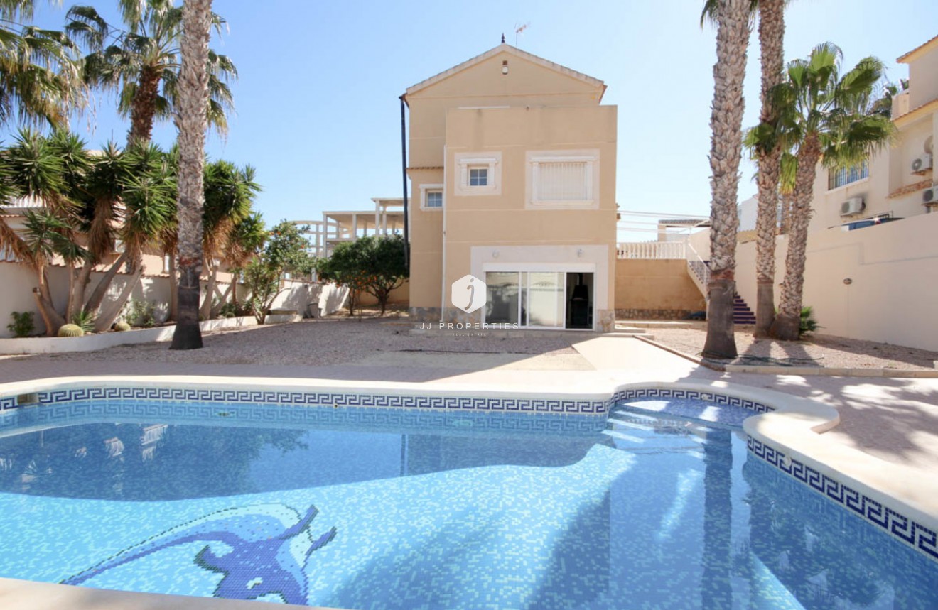 Tweedehands - Villa -
La Zenia - Costa Blanca