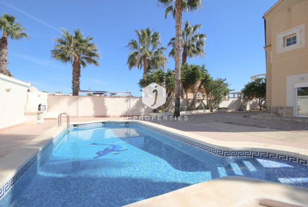 Tweedehands - Villa -
La Zenia - Costa Blanca