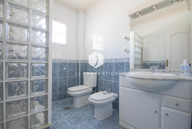 Tweedehands - Villa -
La Zenia - Costa Blanca